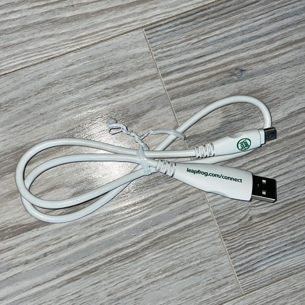 ⭐ LeapFrog Ultimate Bundle | Gel Skin, Games, Stylus, Chargers ⭐ - Picture 8 of 9